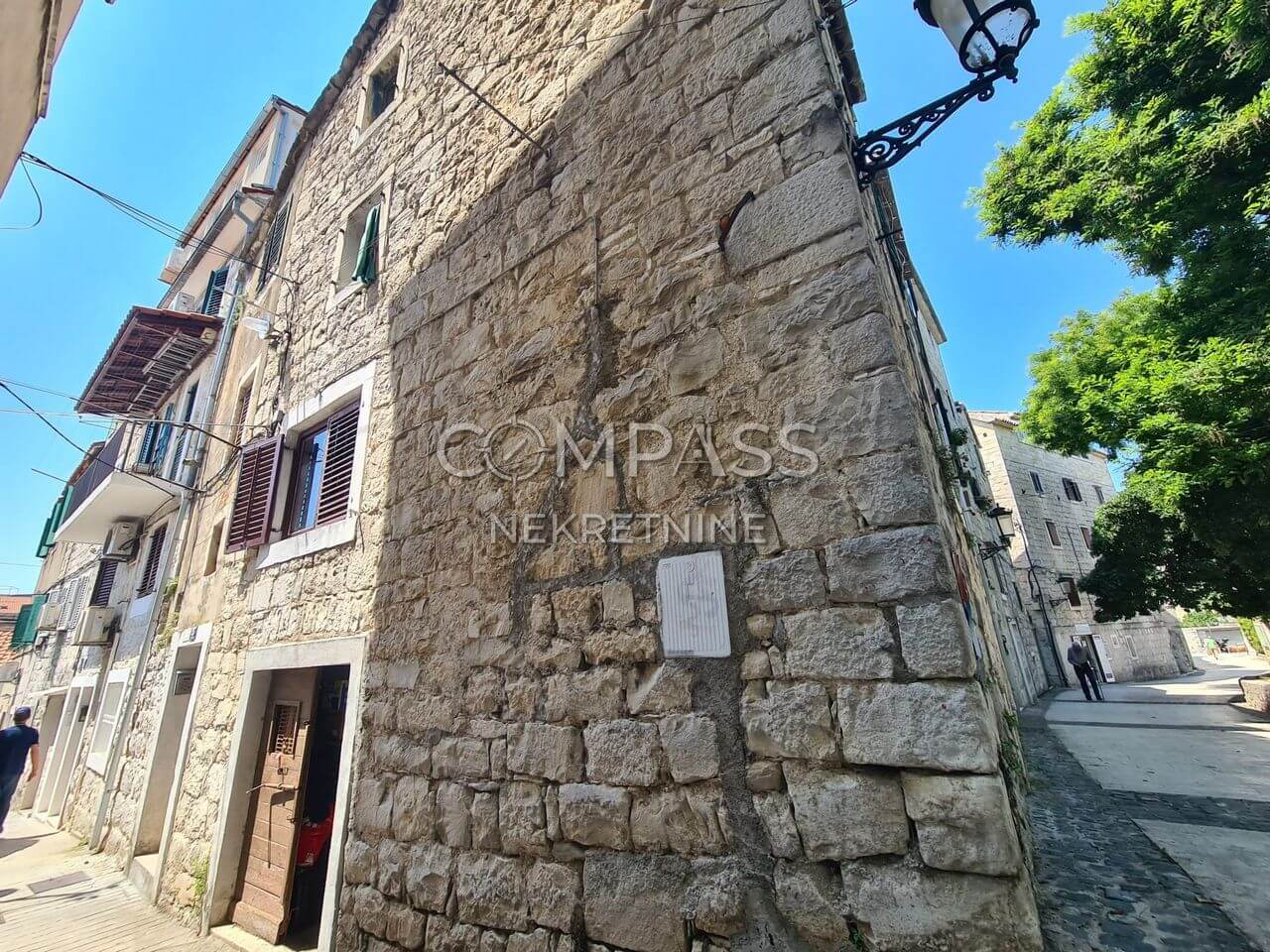 Kamena kuća u centru Splita Radunice, 199.40 m2 (prodaja)