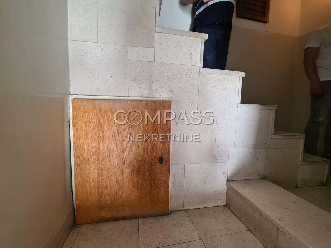 Kamena kuća u centru Splita Radunice, 199.40 m2 (prodaja)