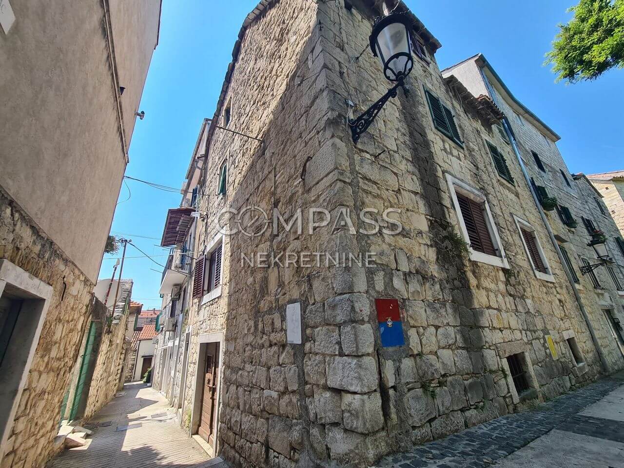 Kamena kuća u centru Splita Radunice, 199.40 m2 (prodaja)