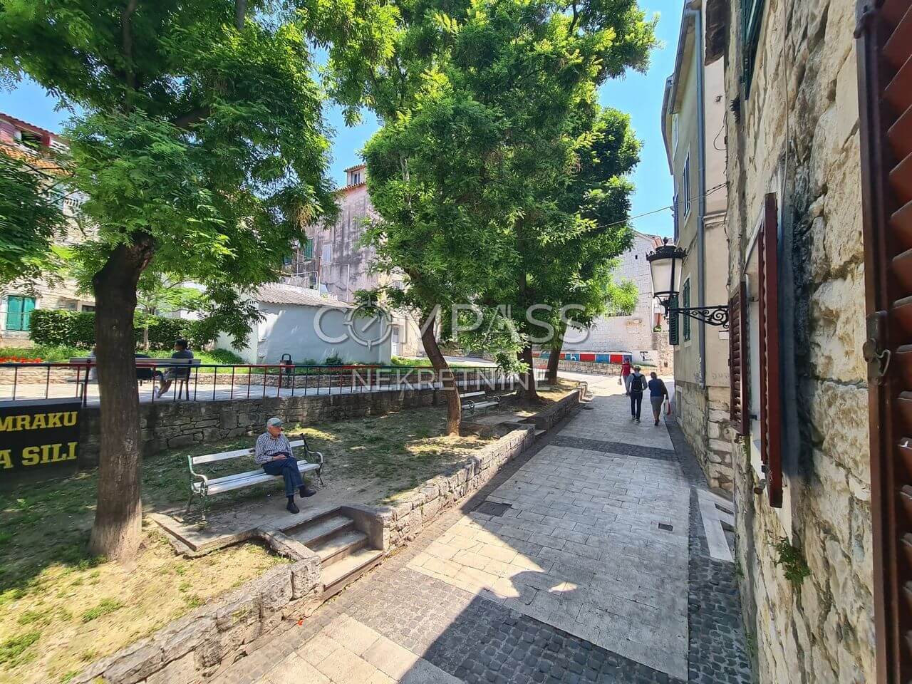 Kamena kuća u centru Splita Radunice, 199.40 m2 (prodaja)