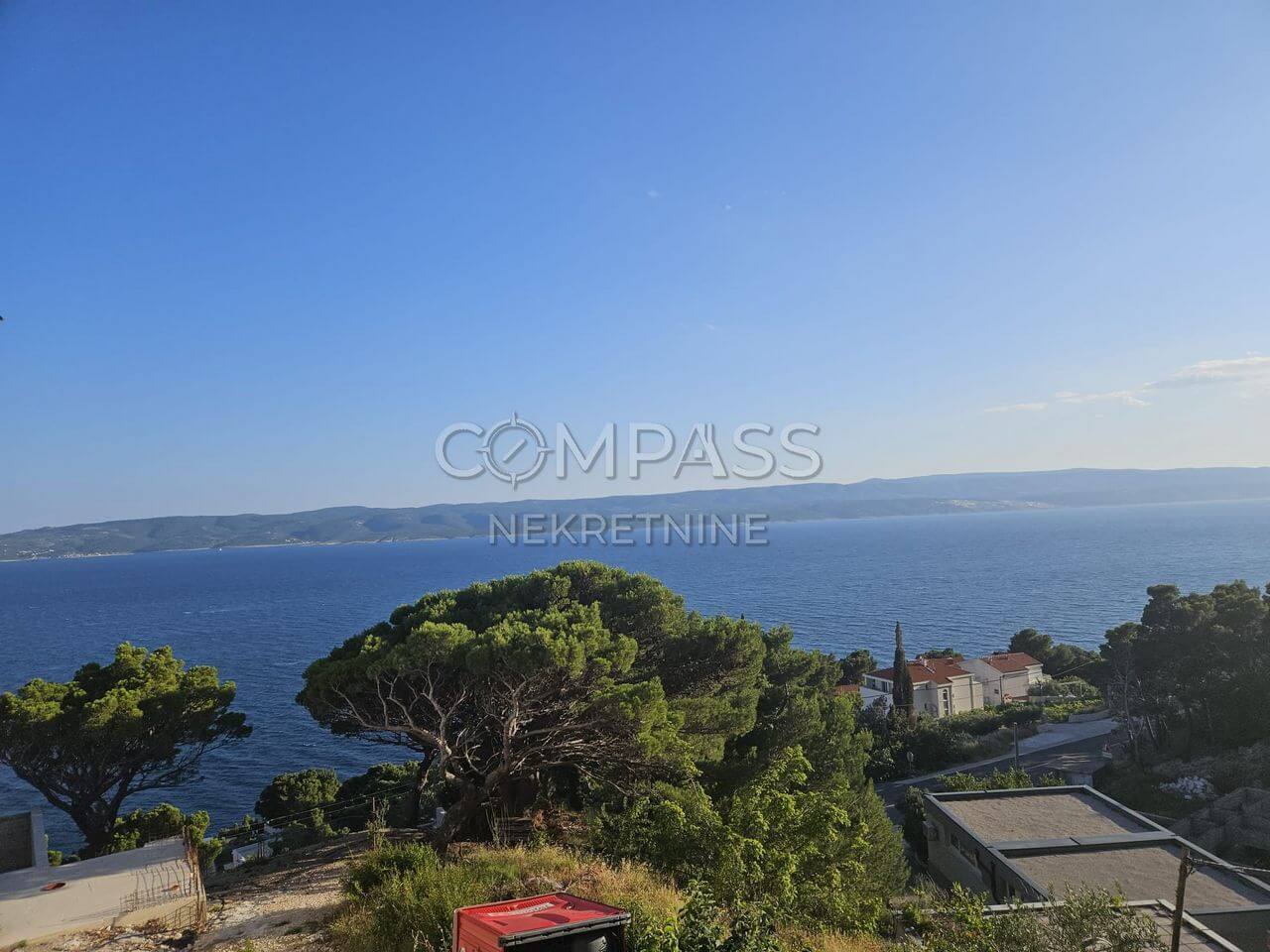 Kamena kuća i zemljište u Marušićima - prodaja