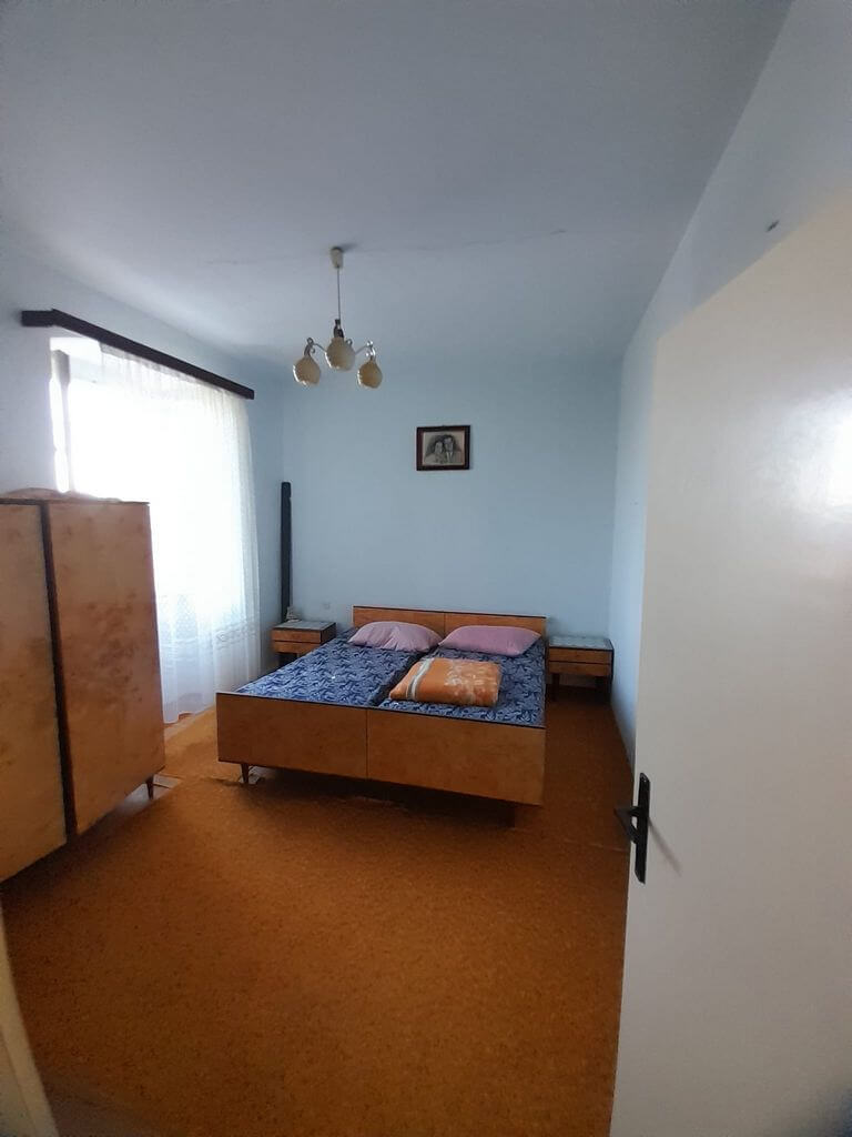 Kamena kuća i zemljište u Marušićima - prodaja