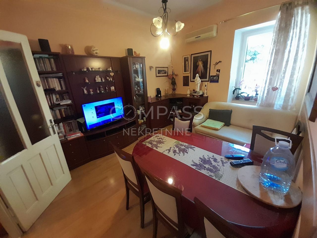 Prekrasan stan na Bačvicama 70.00 m2 (prodaja)