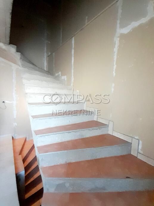 Prekrasna kuća, Dragovode, Split, 394.00 m2 (prodaja)