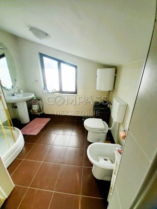 Prekrasna kuća, Dragovode, Split, 394.00 m2 (prodaja)