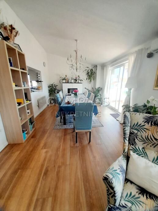 Prekrasna kuća, Dragovode, Split, 394.00 m2 (prodaja)